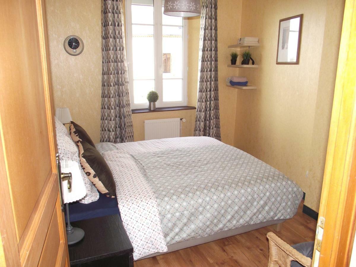 Bed and Breakfast Vacances Au Bon Accueil Sainte-Thérence Exterior foto