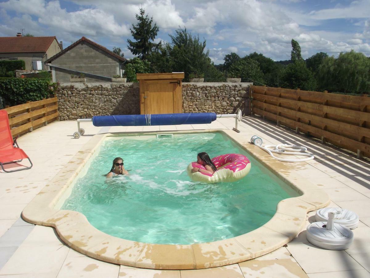 Bed and Breakfast Vacances Au Bon Accueil Sainte-Thérence Exterior foto