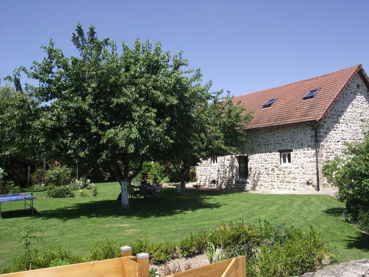 Bed and Breakfast Vacances Au Bon Accueil Sainte-Thérence Exterior foto